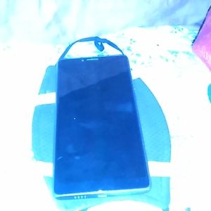 A pair of android coolpad